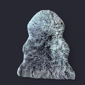 Grey and white faux fur animal rug #homedecor   Fuzzy So soft  29x42    Home dec